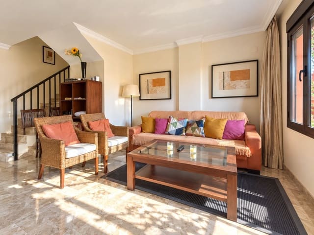3 slaapkamer Penthouse te koop in Estepona met zwembad garage - € 420.000 (Ref: 10147094)