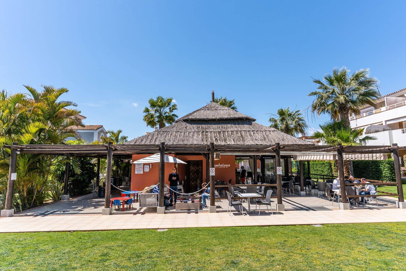 2 quarto Apartamento para venda em Estepona com piscina garagem - 329 000 € (Ref: 10147105)