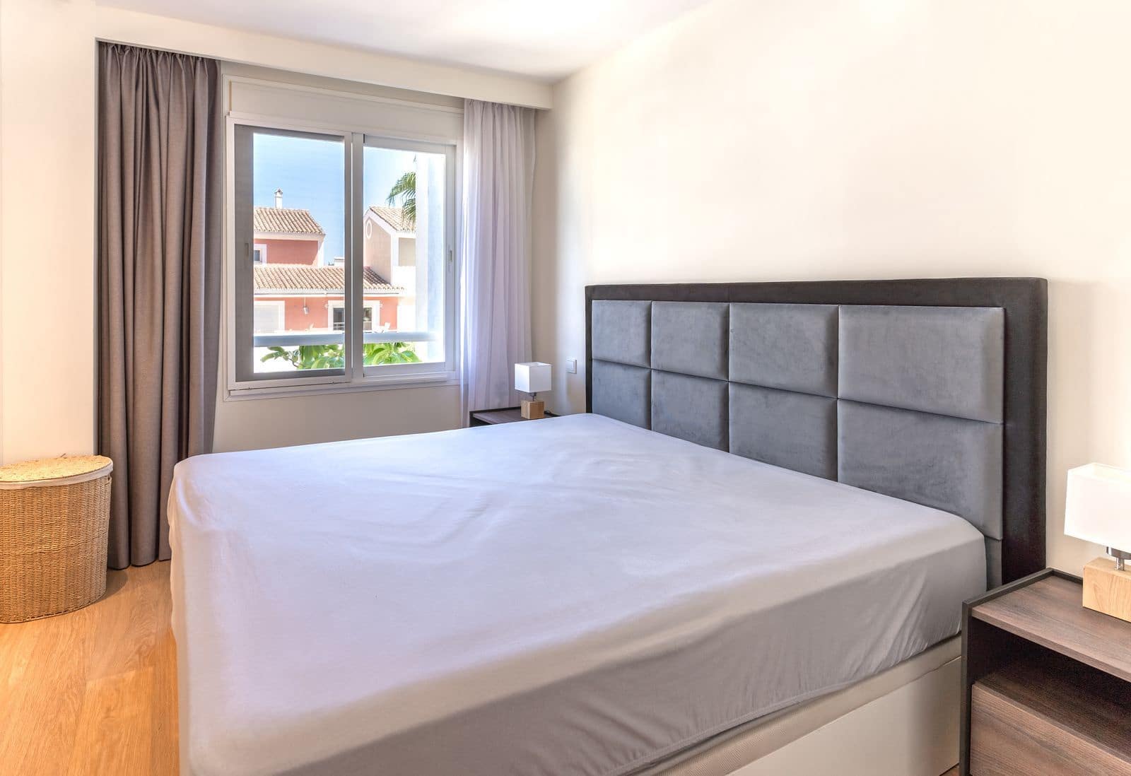 2 quarto Apartamento para venda em Estepona com piscina garagem - 329 000 € (Ref: 10147105)