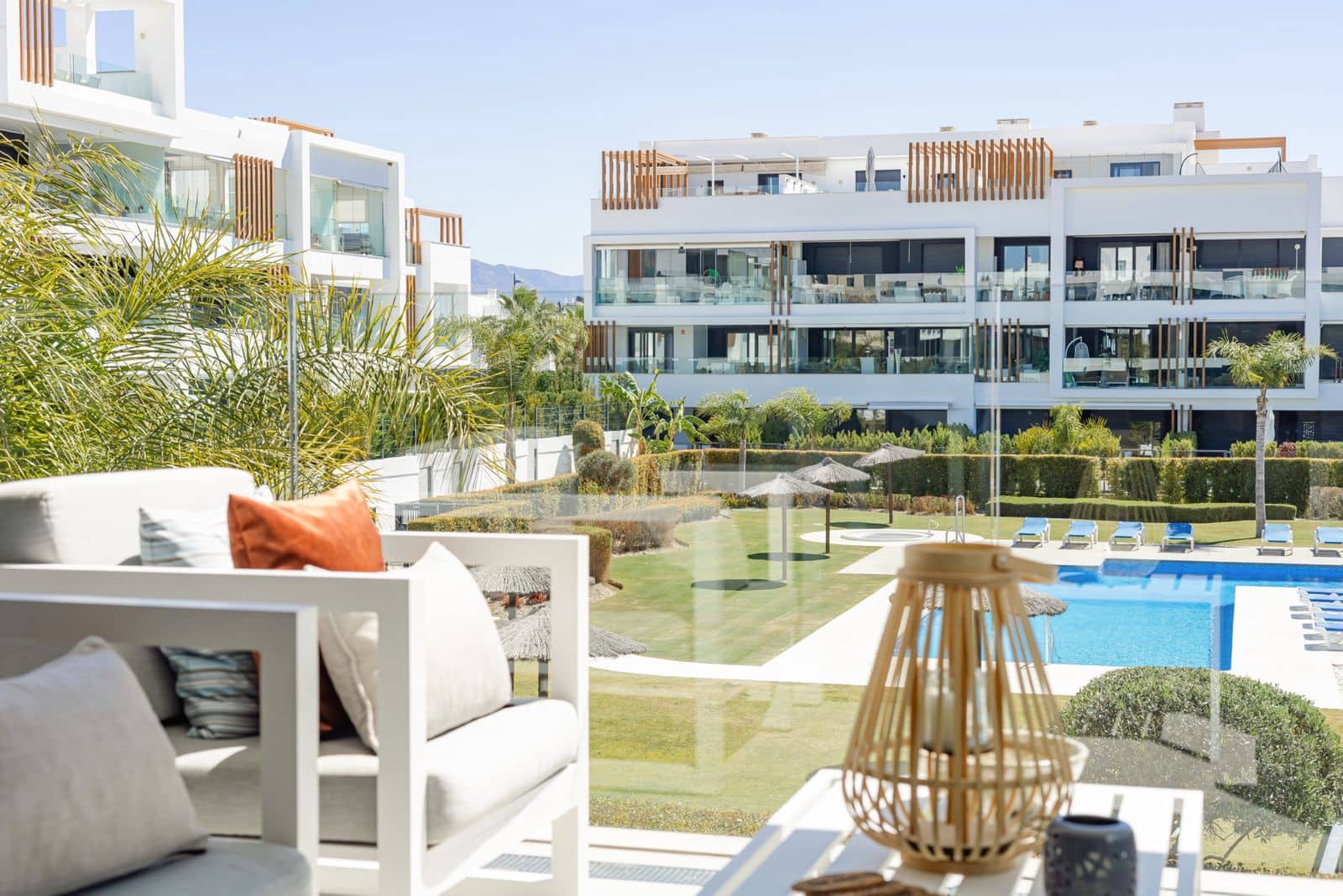 2 makuuhuone Huoneisto myytävänä paikassa Estepona mukana uima-altaan - 535 000 € (Ref: 10148105)