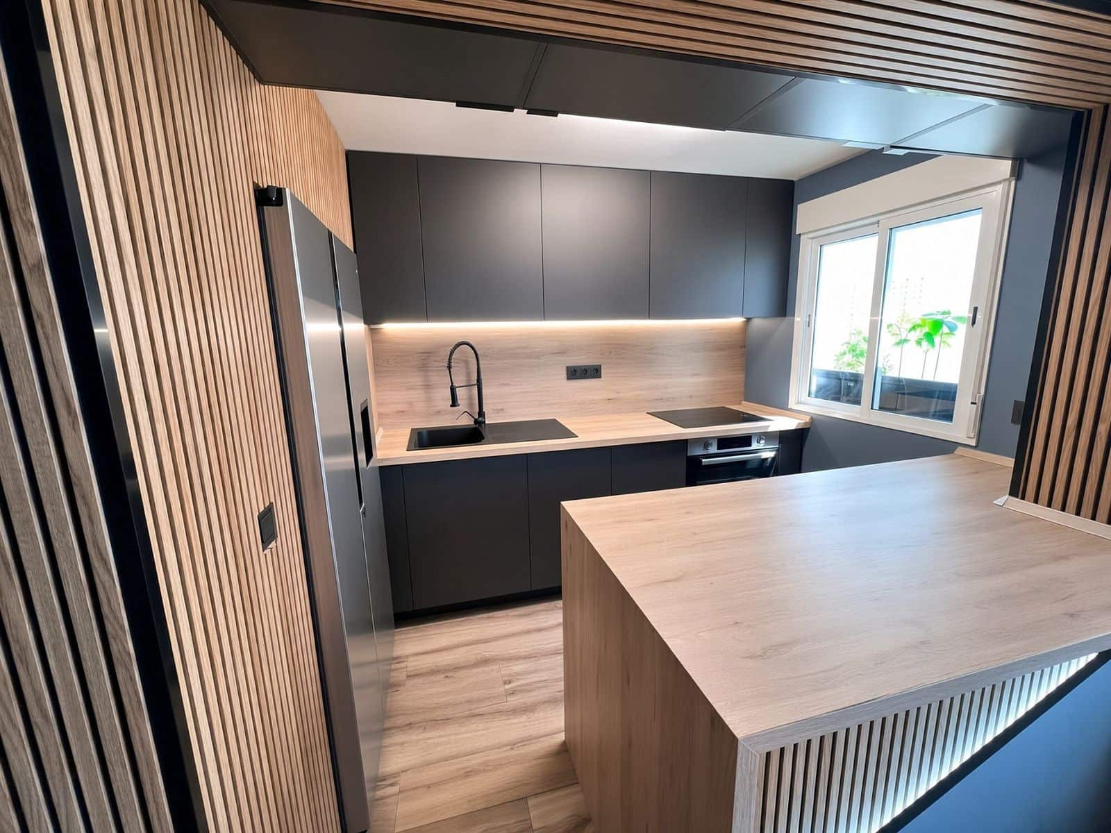 Apartamento de 3 habitaciones en Estepona en venta con piscina - 330.000 € (Ref: 10148110)