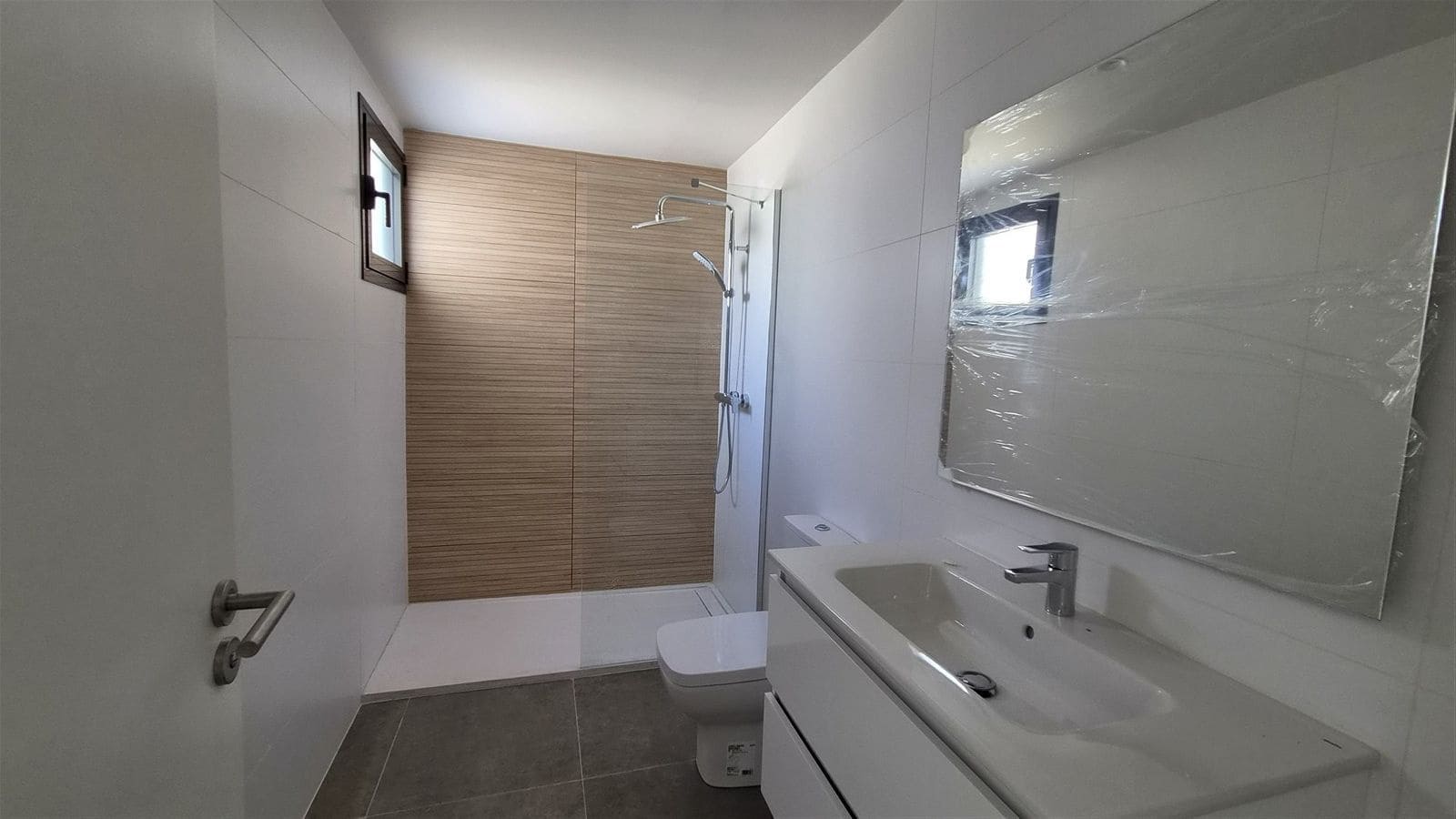 2 slaapkamer Appartement te koop in Estepona met zwembad garage - € 495.000 (Ref: 10148115)