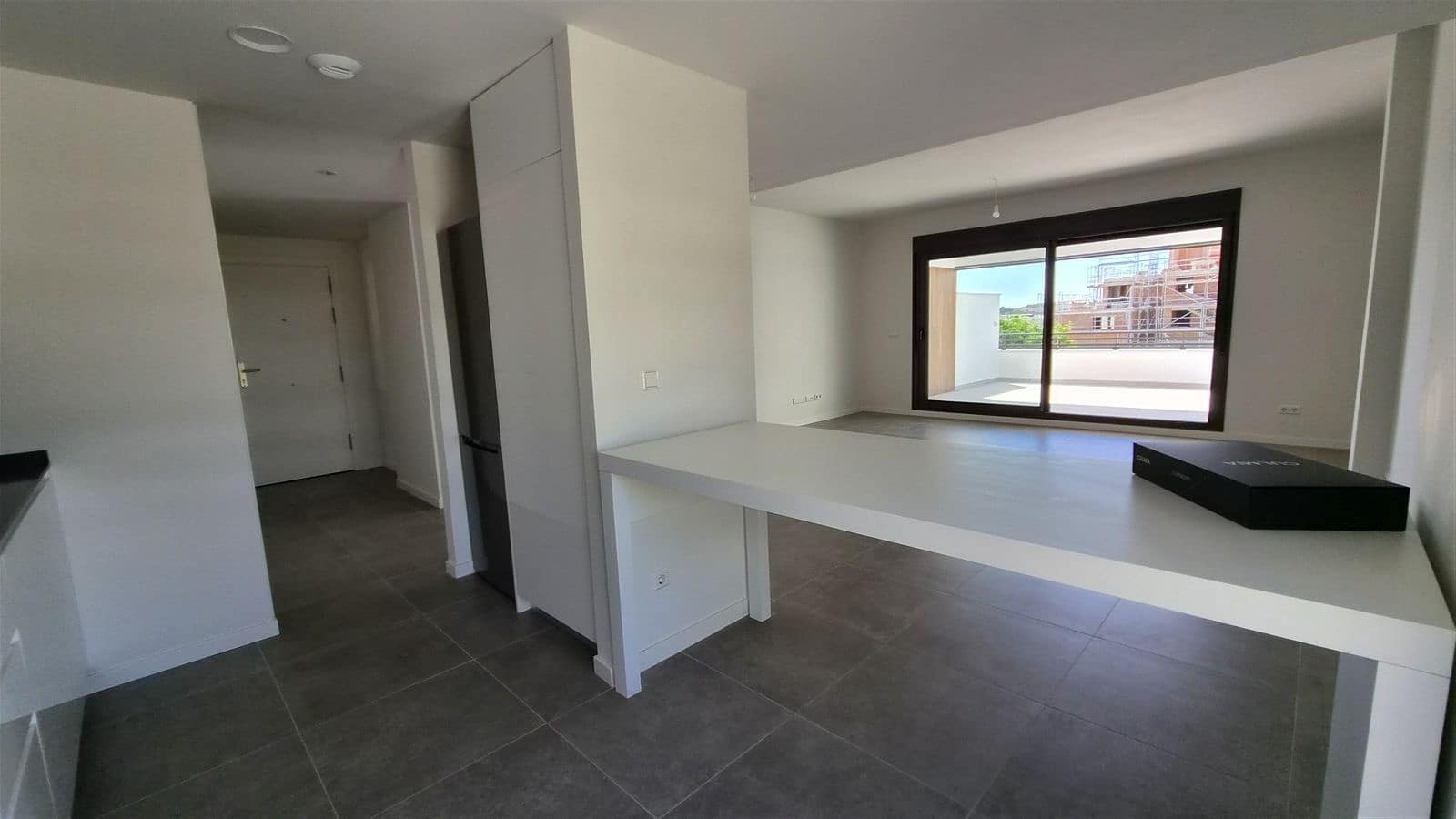 2 slaapkamer Appartement te koop in Estepona met zwembad garage - € 495.000 (Ref: 10148115)