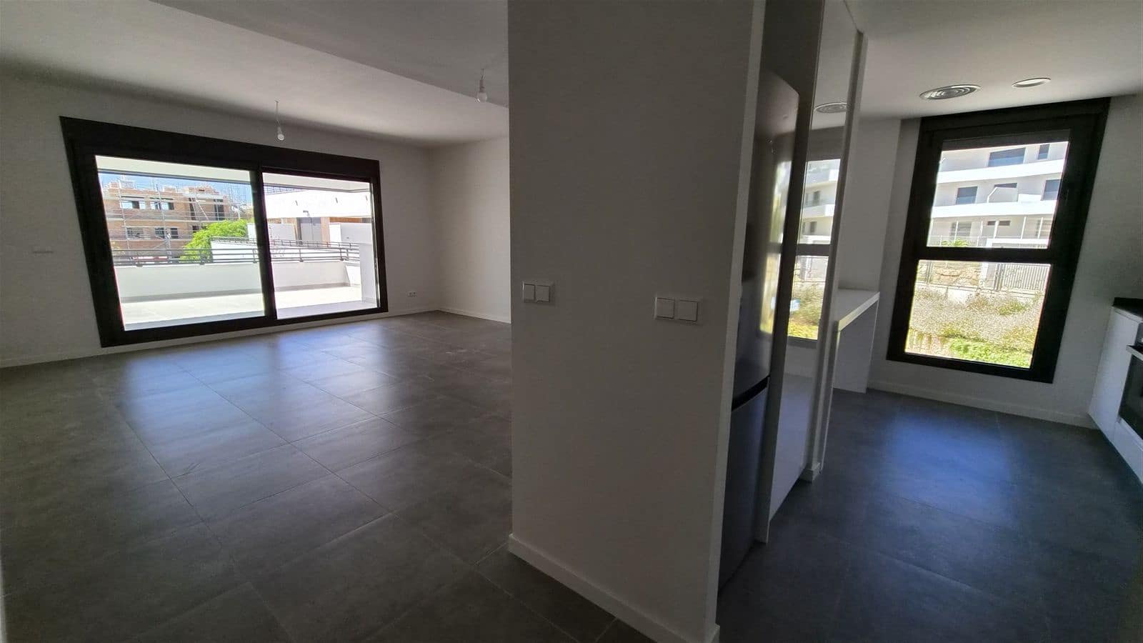 2 slaapkamer Appartement te koop in Estepona met zwembad garage - € 495.000 (Ref: 10148115)