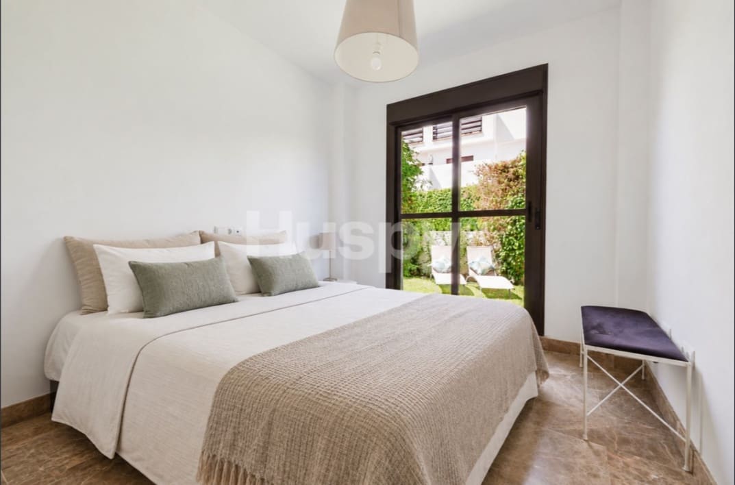 3 quarto Apartamento para venda em Estepona com piscina garagem - 385 000 € (Ref: 10149327)