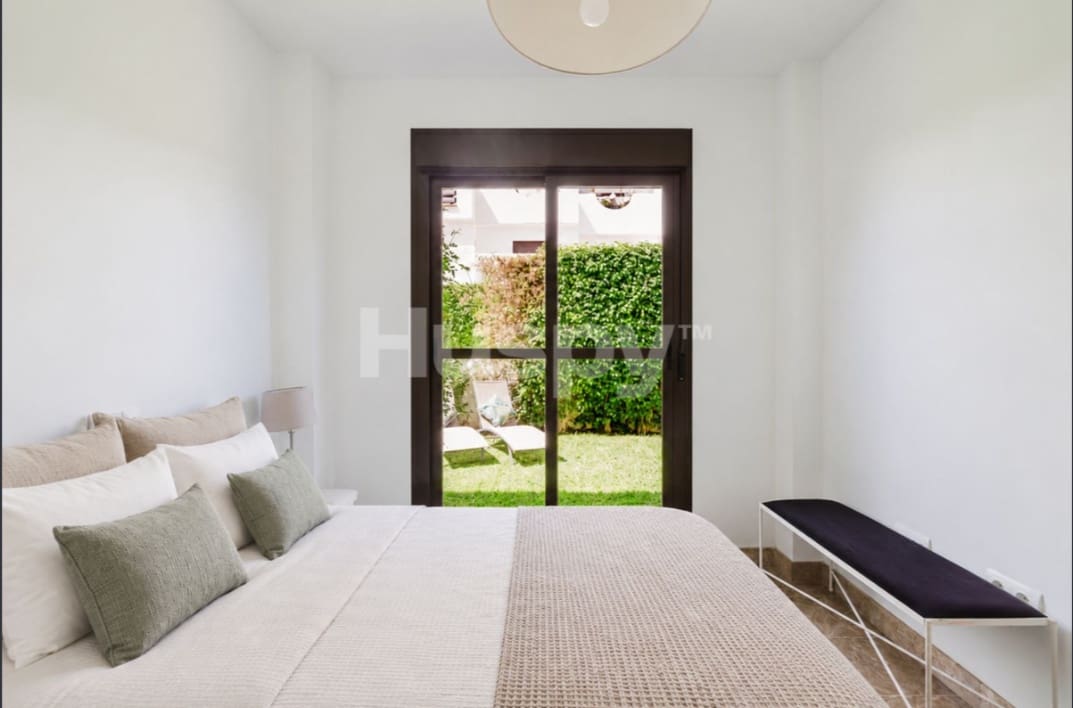 3 quarto Apartamento para venda em Estepona com piscina garagem - 385 000 € (Ref: 10149327)