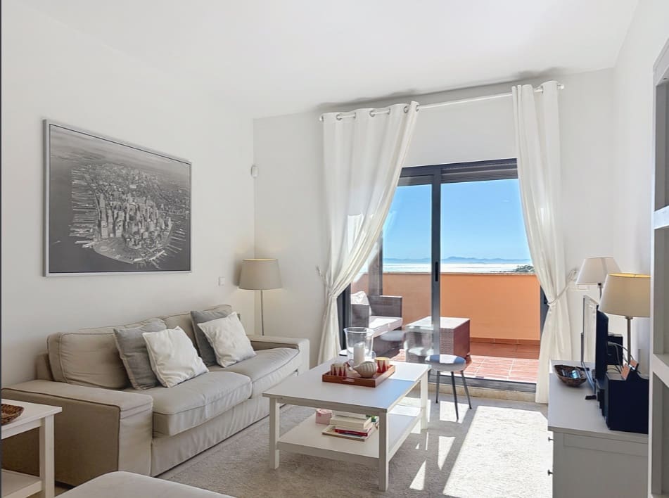 2 soverom Penthouse til salgs i Manilva med svømmebasseng garasje - € 305 000 (Ref: 10150109)
