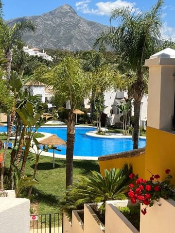 2 bedroom Apartment for sale in Nueva Andalucía Centro, Marbella with pool garage - € 459,000 (Ref: 10153975)