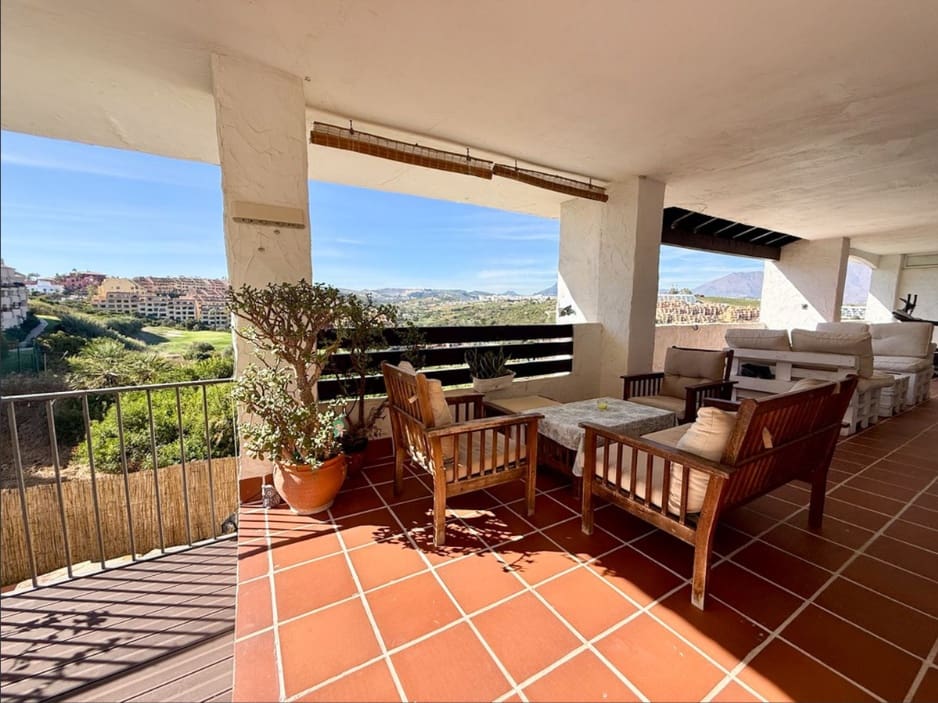 2 chambre Appartement à vendre à La Duquesa / Puerto de la Duquesa avec garage - 350 000 € (Ref: 10153998)