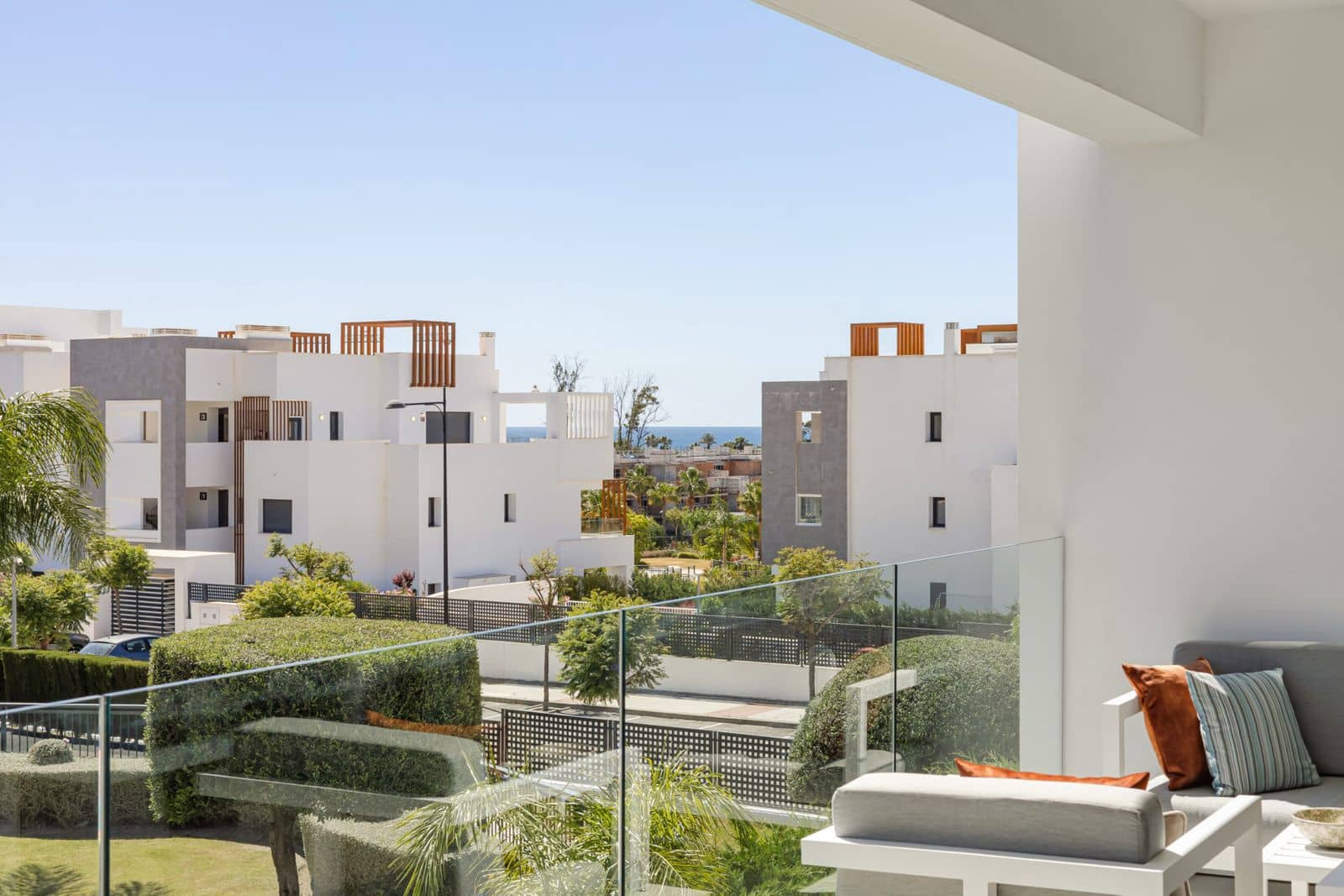 2 makuuhuone Huoneisto myytävänä paikassa Estepona mukana uima-altaan - 535 000 € (Ref: 10154043)