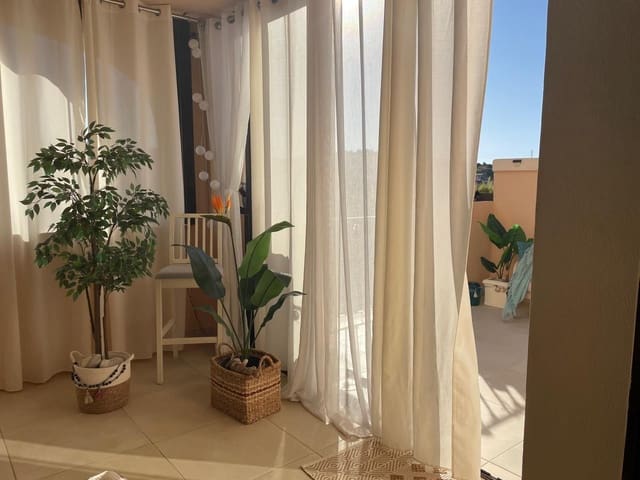 2 quarto Penthouse para venda em Estepona com piscina garagem - 329 000 € (Ref: 10154049)