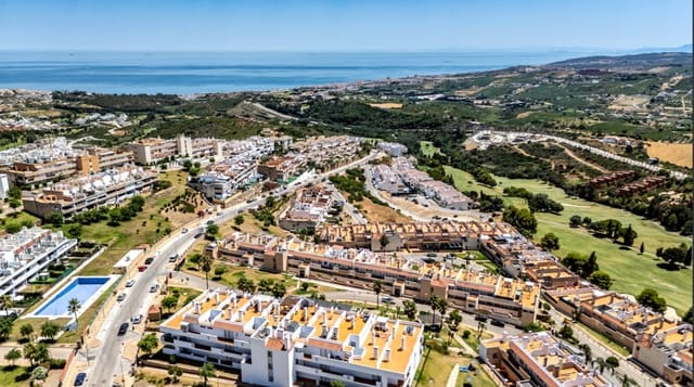 2 Zimmer Penthouse zu verkaufen in Doña Julia Golf, Casares mit Pool Garage - 325.000 € (Ref: 10156759)