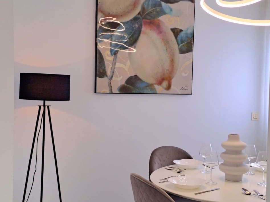 Apartamento de 2 habitaciones en Estepona en venta con piscina garaje - 319.500 € (Ref: 10156764)