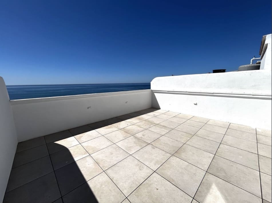 Apartamento de 1 habitación en Estepona en alquiler - 1.300 € (Ref: 10158524)