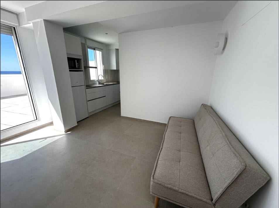 Apartamento de 1 habitación en Estepona en alquiler - 1.300 € (Ref: 10158524)