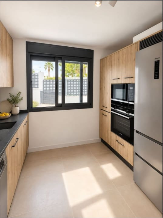 3 bedroom Townhouse for rent in El Paraiso with pool garage - € 3,000 (Ref: 10158525)