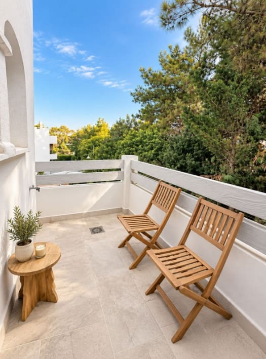 3 bedroom Townhouse for rent in El Paraiso with pool garage - € 3,000 (Ref: 10158525)