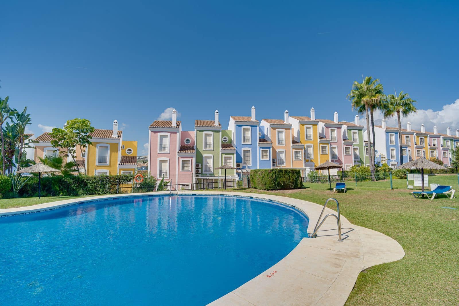 3 bedroom Townhouse for sale in Casares with pool garage - € 295,000 (Ref: 10159662)