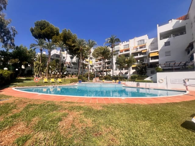 2 slaapkamer Appartement te huur in Estepona met zwembad garage - € 2.000 (Ref: 10161877)