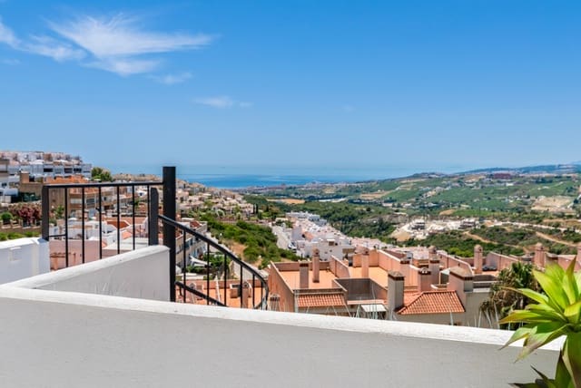 2 chambre Penthouse à vendre à Doña Julia Golf, Casares avec piscine garage - 325 000 € (Ref: 10161975)