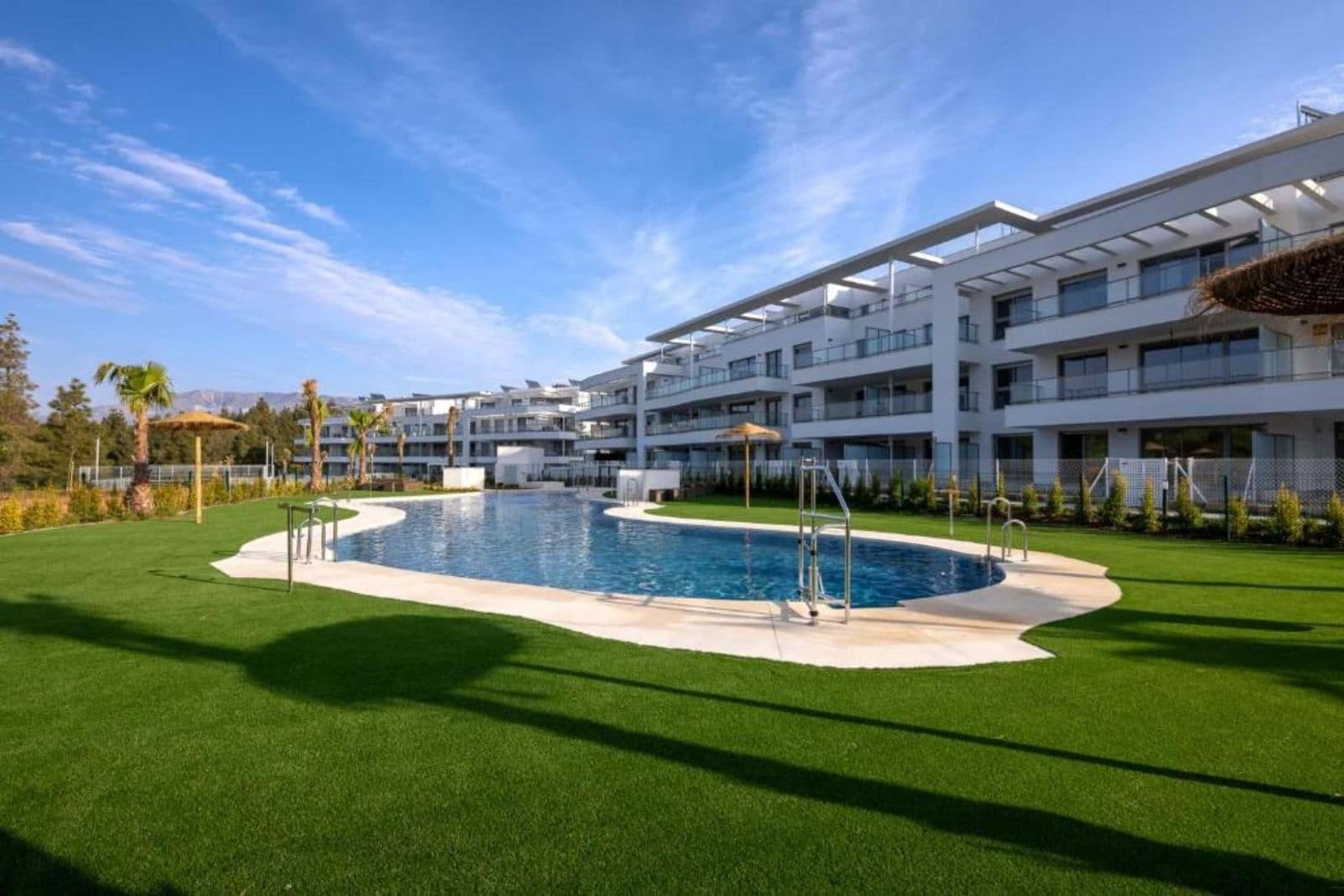 2 bedroom Apartment for sale in Cullera with pool garage - € 430,000 (Ref: 10162452)