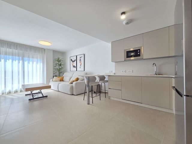 2 sypialnia Penthouse na sprzedaż w Manilva z basenem garażem - 475 000 € (Ref: 10162485)