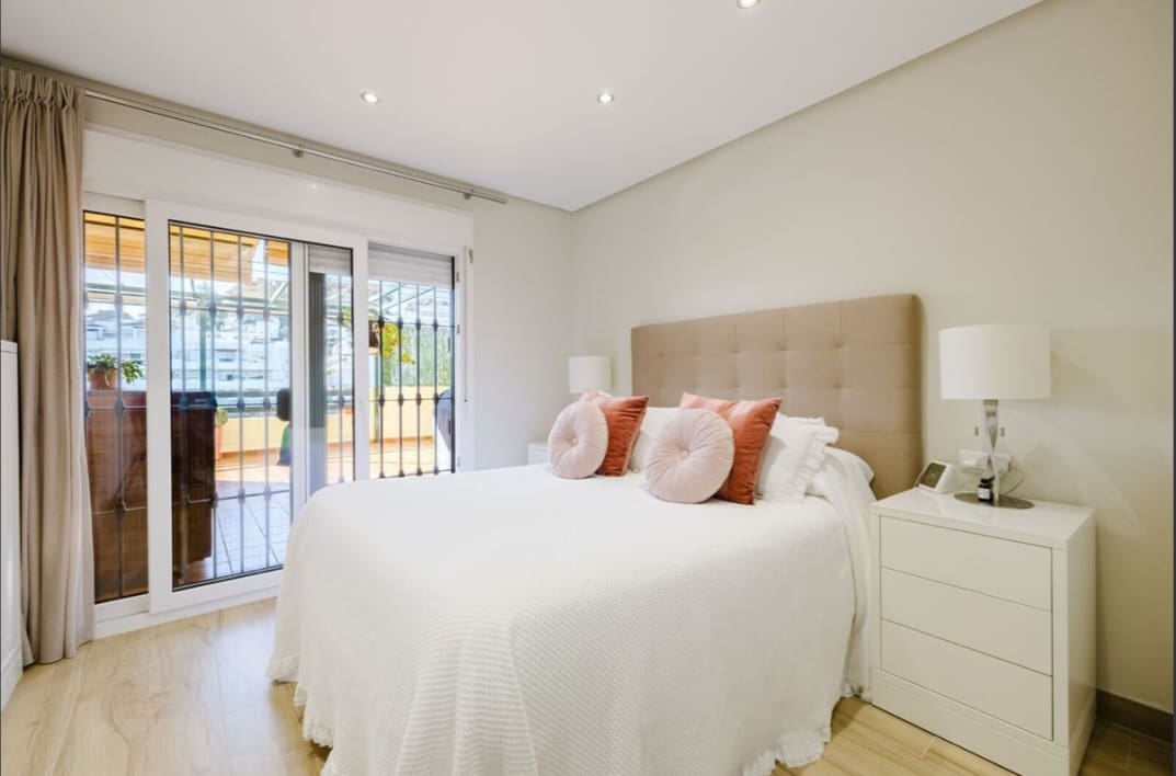 2 sypialnia Apartament na sprzedaż w Estepona z basenem garażem - 398 000 € (Ref: 10163479)