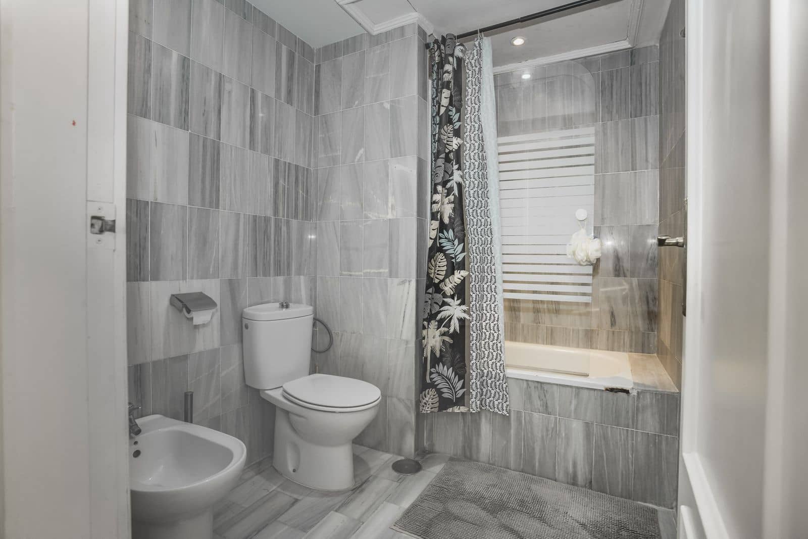Apartamento de 3 habitaciones en Nueva Andalucia en venta con piscina garaje - 495.000 € (Ref: 10166641)