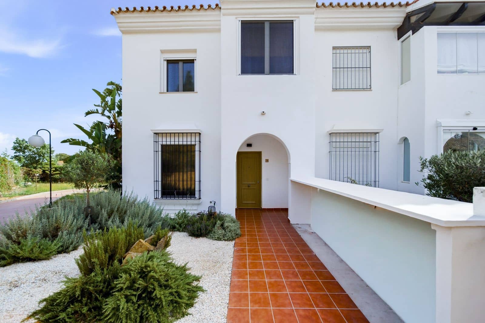2 soveværelse Byhus til salg i Puerto de la Torre med swimmingpool garage - € 367.000 (Ref: 10166642)