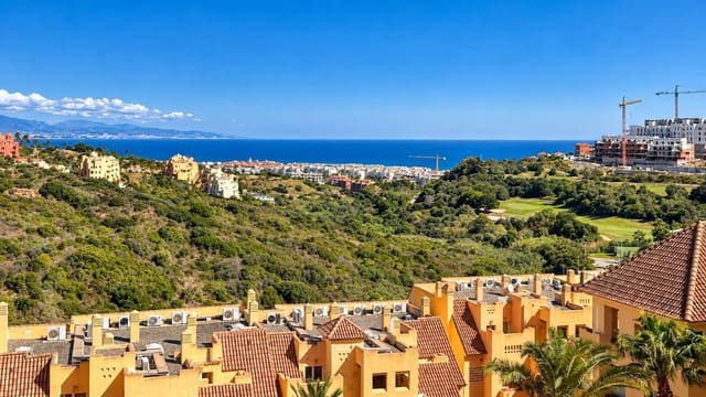 2 makuuhuone Kattohuoneisto myytävänä paikassa La Duquesa / Puerto de la Duquesa, Manilva mukana uima-altaan 
autotalli - 320 000 € (Ref: 10166710)