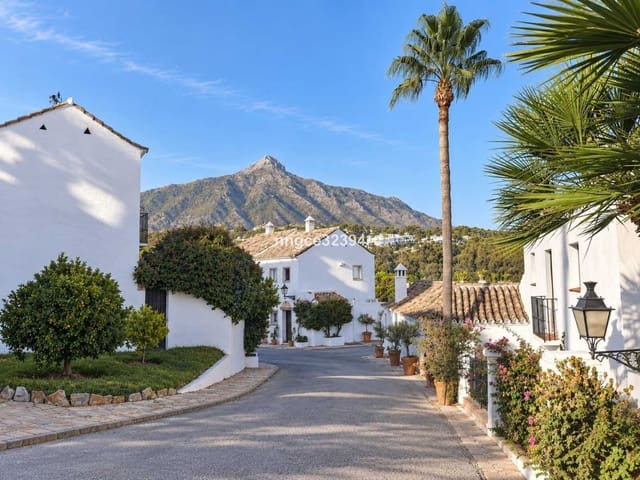 2 Zimmer Doppelhaus zu verkaufen in Nueva Andalucía Centro, Marbella mit Pool - 499.000 € (Ref: 10167144)