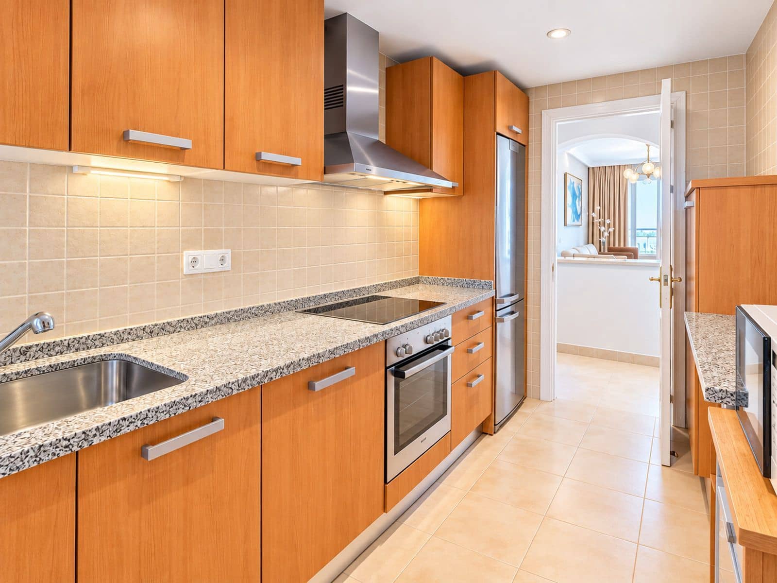 3 bedroom Apartment for sale in Benahavis with pool garage - € 465,000 (Ref: 10172210)