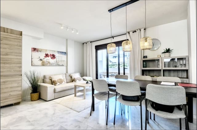 Maison de Ville de 4 chambres à louer à Riviera del Sol, Mijas avec piscine - 3 200 € (Ref: 10172415)
