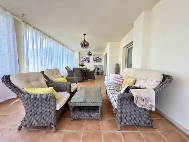 2 soverom Leilighet til salgs i El Faro, Mijas med svømmebasseng garasje - € 410 000 (Ref: 10173778)