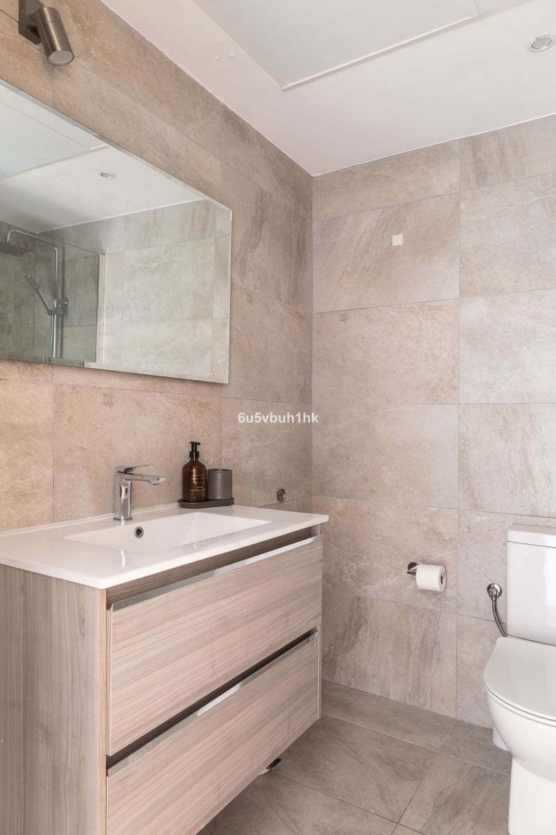 2 slaapkamer Appartement te koop in La Cala de Mijas met zwembad garage - € 345.000 (Ref: 10173904)