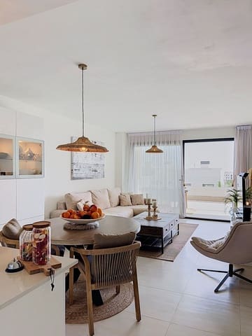 3 bedroom Apartment for sale in Estepona with garage - € 495,000 (Ref: 10174497)