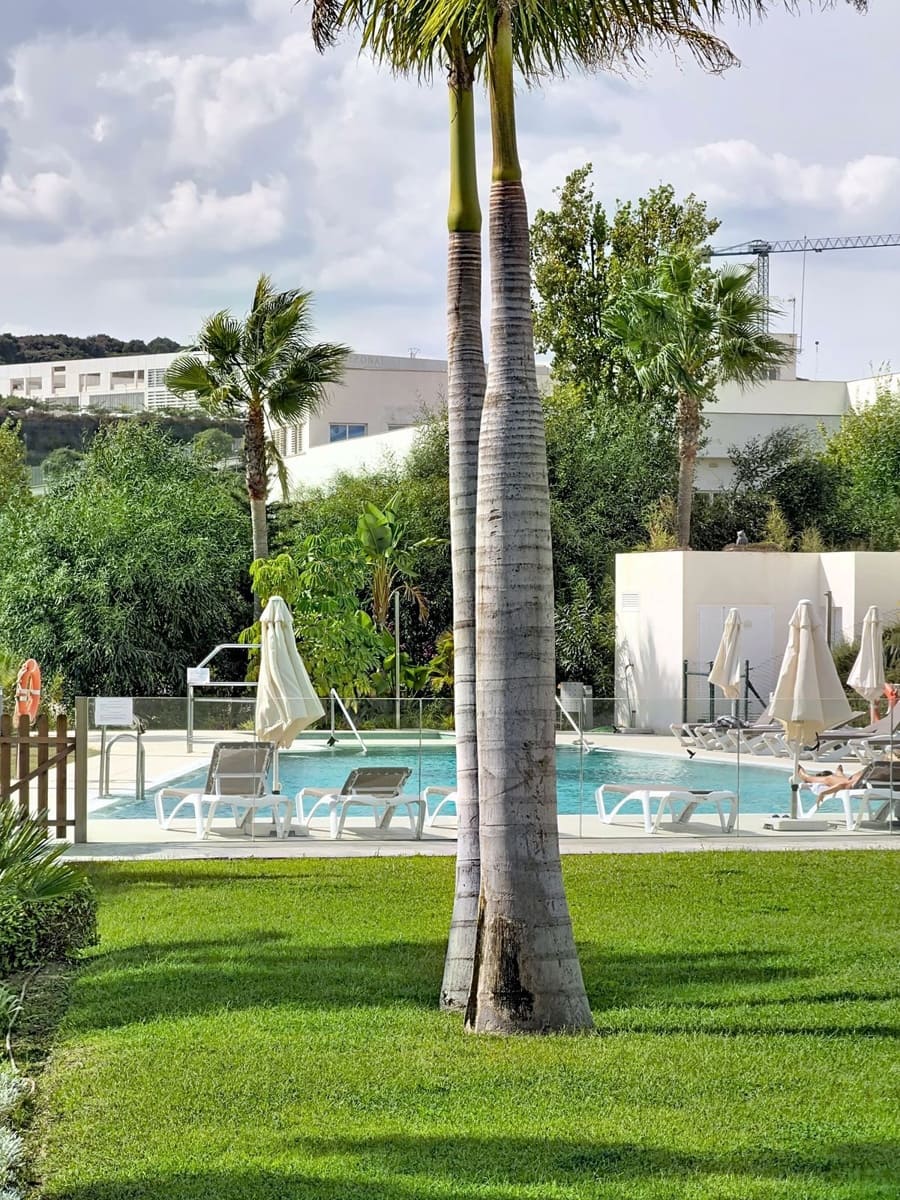 3 bedroom Apartment for sale in Estepona with garage - € 495,000 (Ref: 10174497)