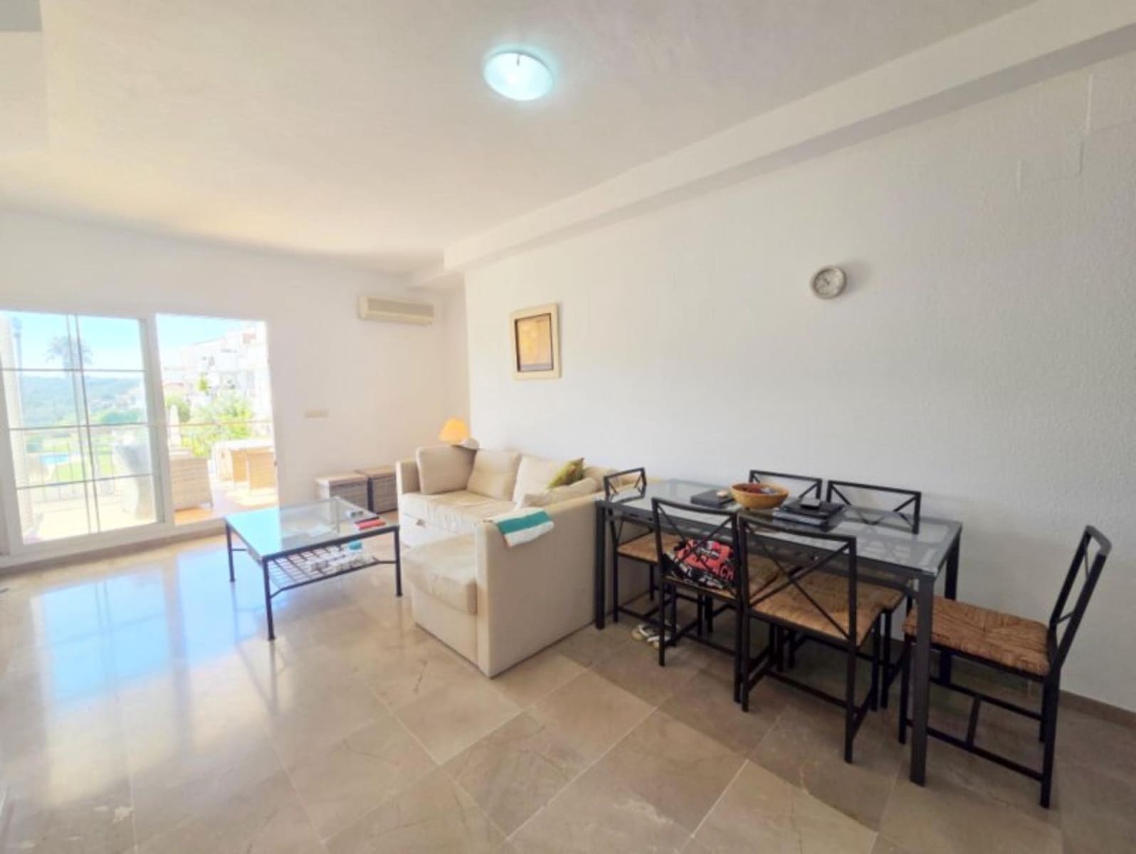 2 bedroom Penthouse for sale in La Duquesa / Puerto de la Duquesa with pool - € 280,000 (Ref: 10174509)