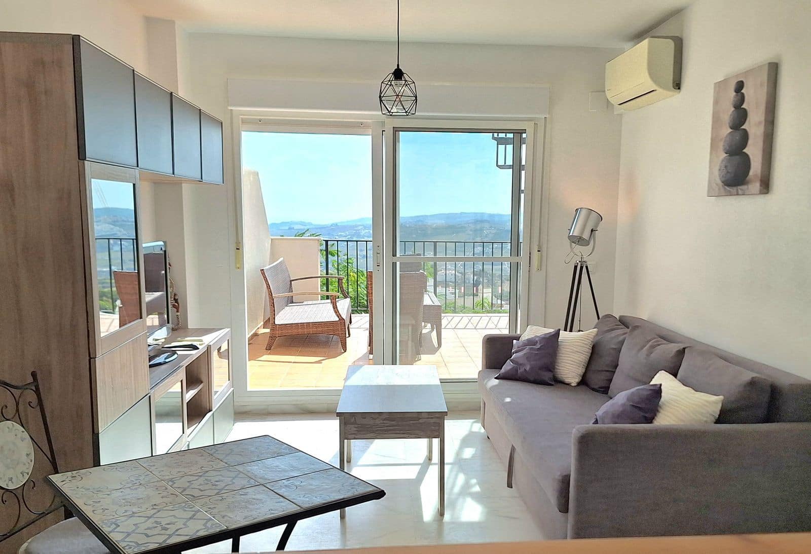 2 bedroom Penthouse for sale in Casares with pool garage - € 265,000 (Ref: 10174525)