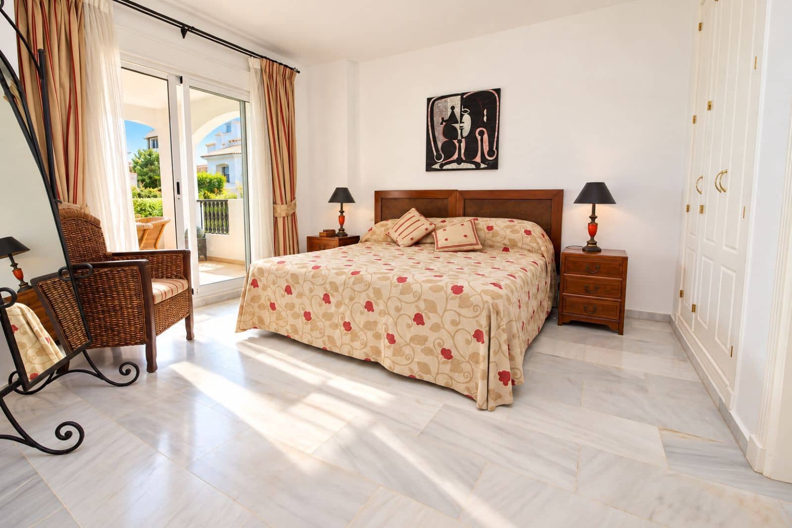 2 soveværelse Lejlighed til salg i Nueva Andalucia med swimmingpool garage - € 460.000 (Ref: 10174533)