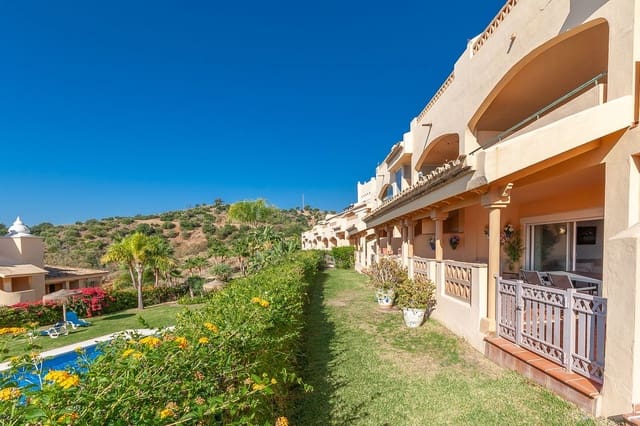 2 slaapkamer Appartement te koop in Elviria, Marbella met garage - € 399.000 (Ref: 10174542)