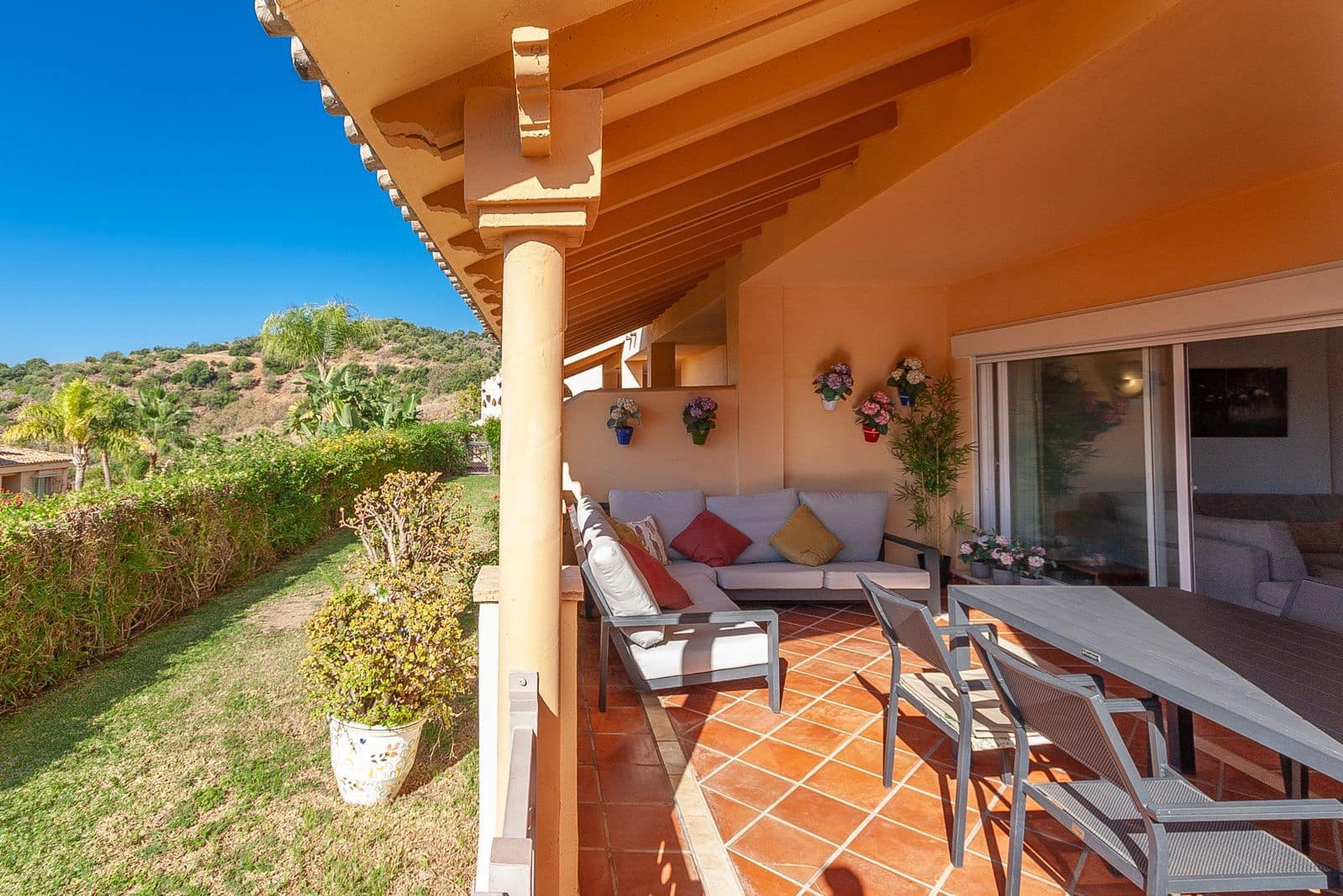 2 slaapkamer Appartement te koop in Elviria met garage - € 399.000 (Ref: 10174542)