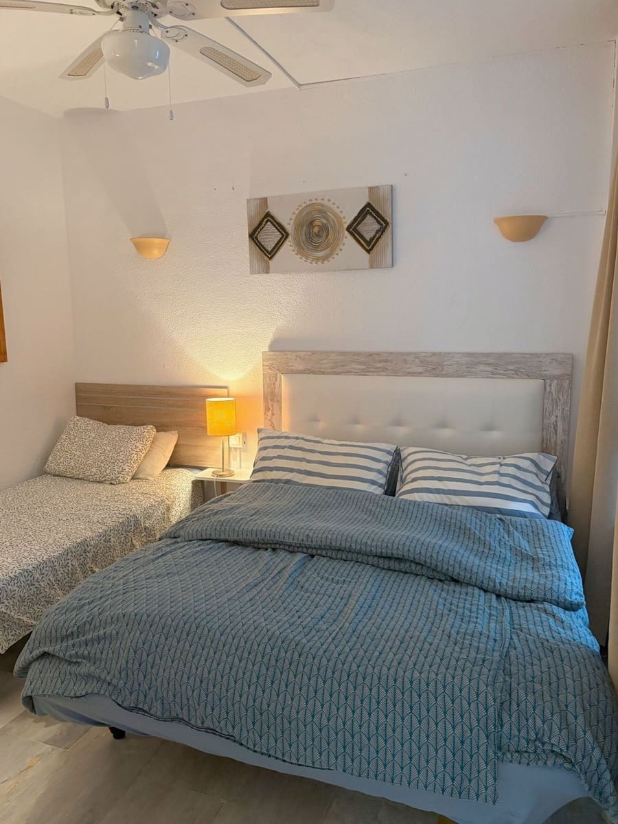 Apartamento de 2 habitaciones en Calahonda en venta con piscina - 285.000 € (Ref: 10174544)