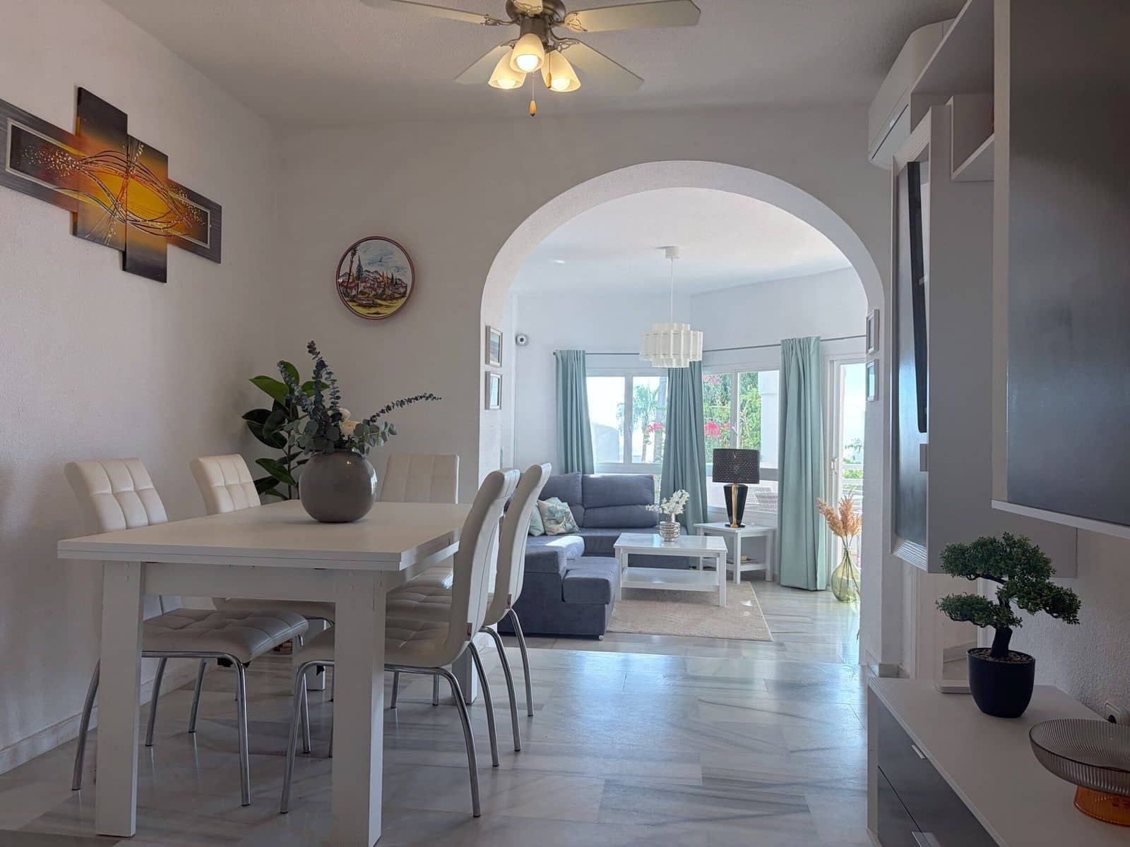 Apartamento de 2 habitaciones en Calahonda en venta con piscina - 285.000 € (Ref: 10174544)