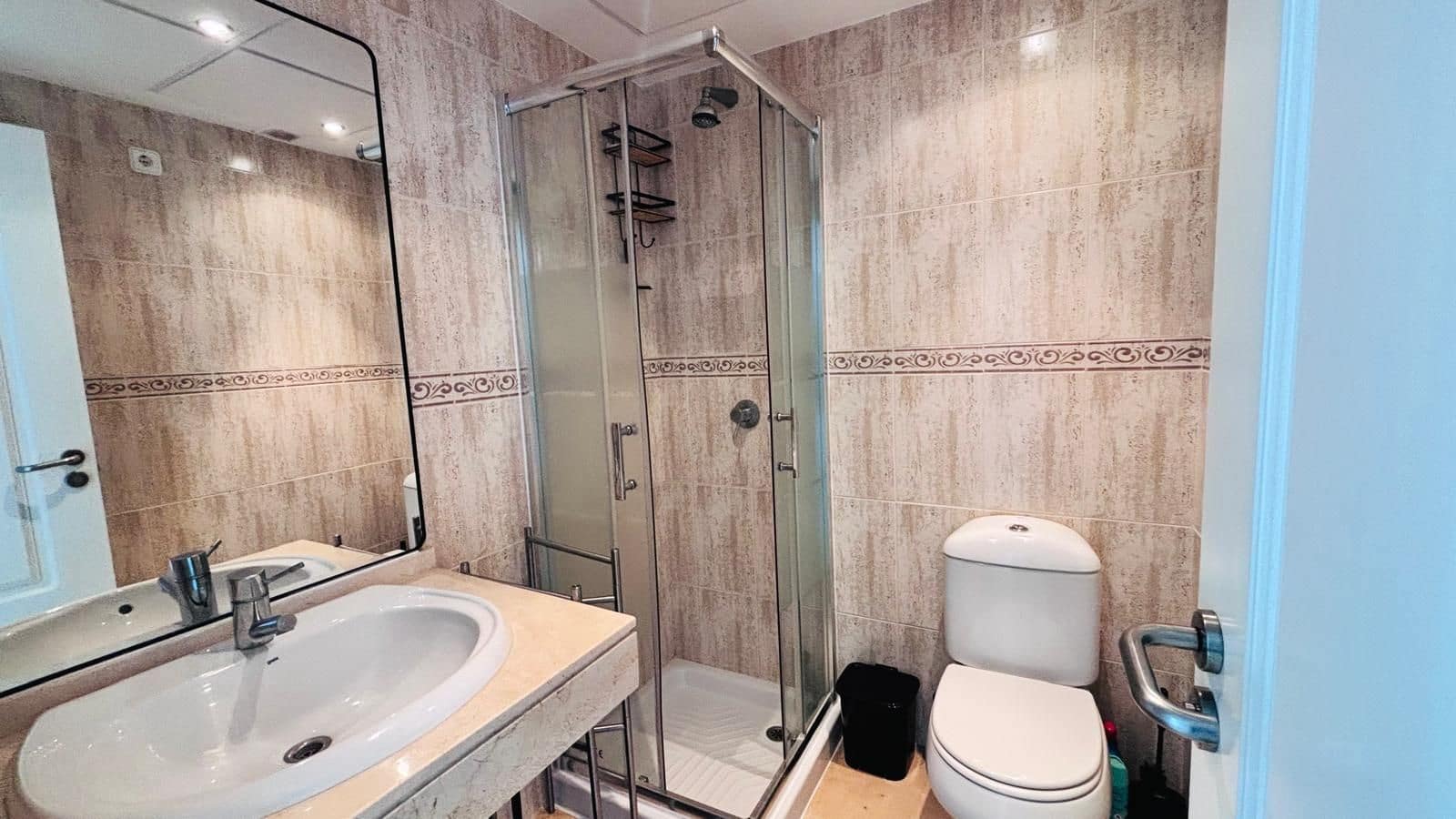 2 Zimmer Apartment zu verkaufen in La Duquesa / Puerto de la Duquesa mit Pool Garage - 299.995 € (Ref: 10174547)