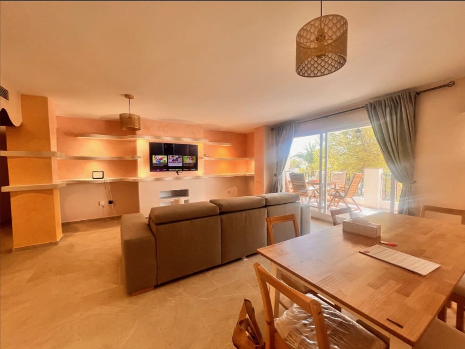 2 sovrum Lägenhet för semesterbostäder i Estepona med pool garage - 2 000 € (Ref: 10174615)