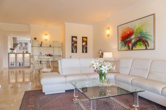 2 sypialnia Apartament na sprzedaż w Miraflores, Miasto Málaga z basenem garażem - 499 000 € (Ref: 10174624)