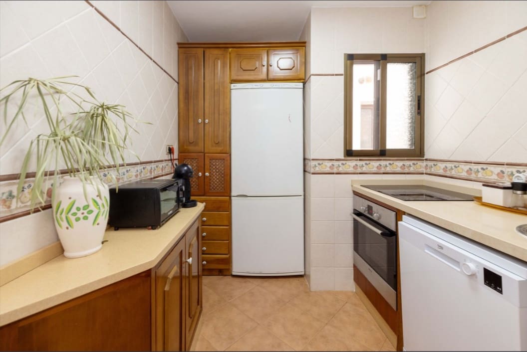 3 soverom Hus til salgs i Estepona med svømmebasseng - € 409 000 (Ref: 10179310)
