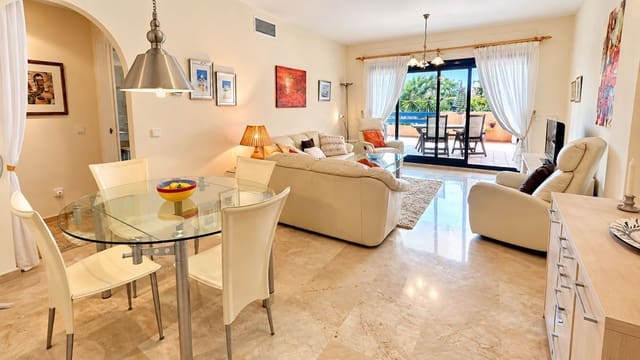 Apartamento de 2 habitaciones en La Duquesa / Puerto de la Duquesa, Manilva en venta con piscina garaje - 320.000 € (Ref: 10179369)
