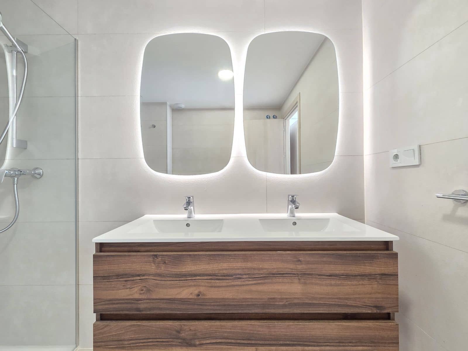 Ático de 2 habitaciones en Manilva en venta con piscina garaje - 475.000 € (Ref: 10179426)